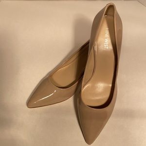 Nine West Nude Heels (Size 9M)